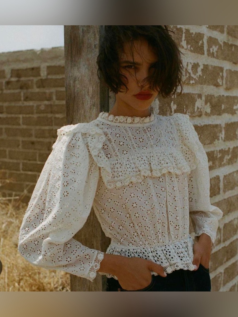 Doen Broderie Anglaise Puff Sleeve Top